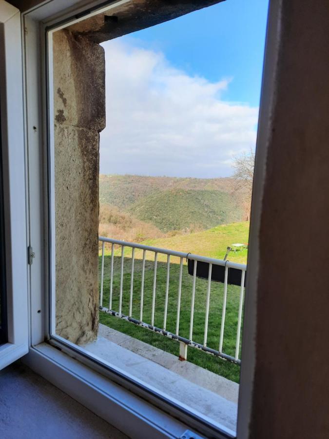 L'Echappee Tremoussante Bed and Breakfast Saint-Barthélemy-de-Vals Exteriör bild
