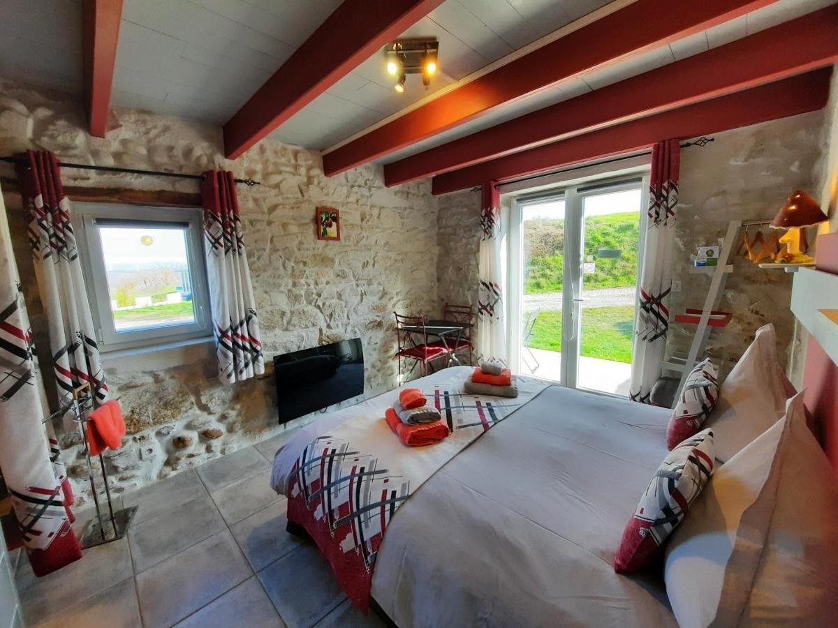 L'Echappee Tremoussante Bed and Breakfast Saint-Barthélemy-de-Vals Exteriör bild