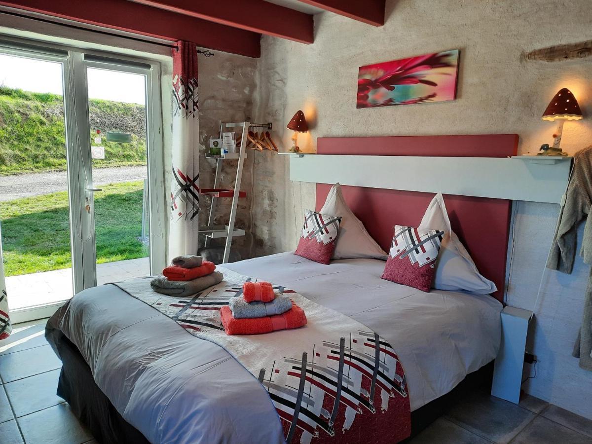 L'Echappee Tremoussante Bed and Breakfast Saint-Barthélemy-de-Vals Exteriör bild
