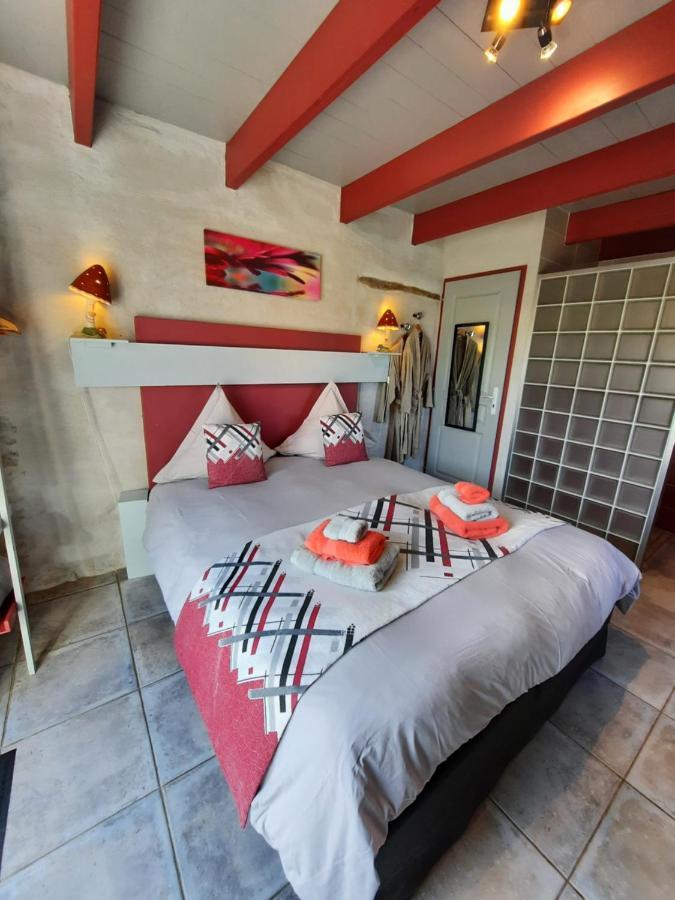 L'Echappee Tremoussante Bed and Breakfast Saint-Barthélemy-de-Vals Exteriör bild