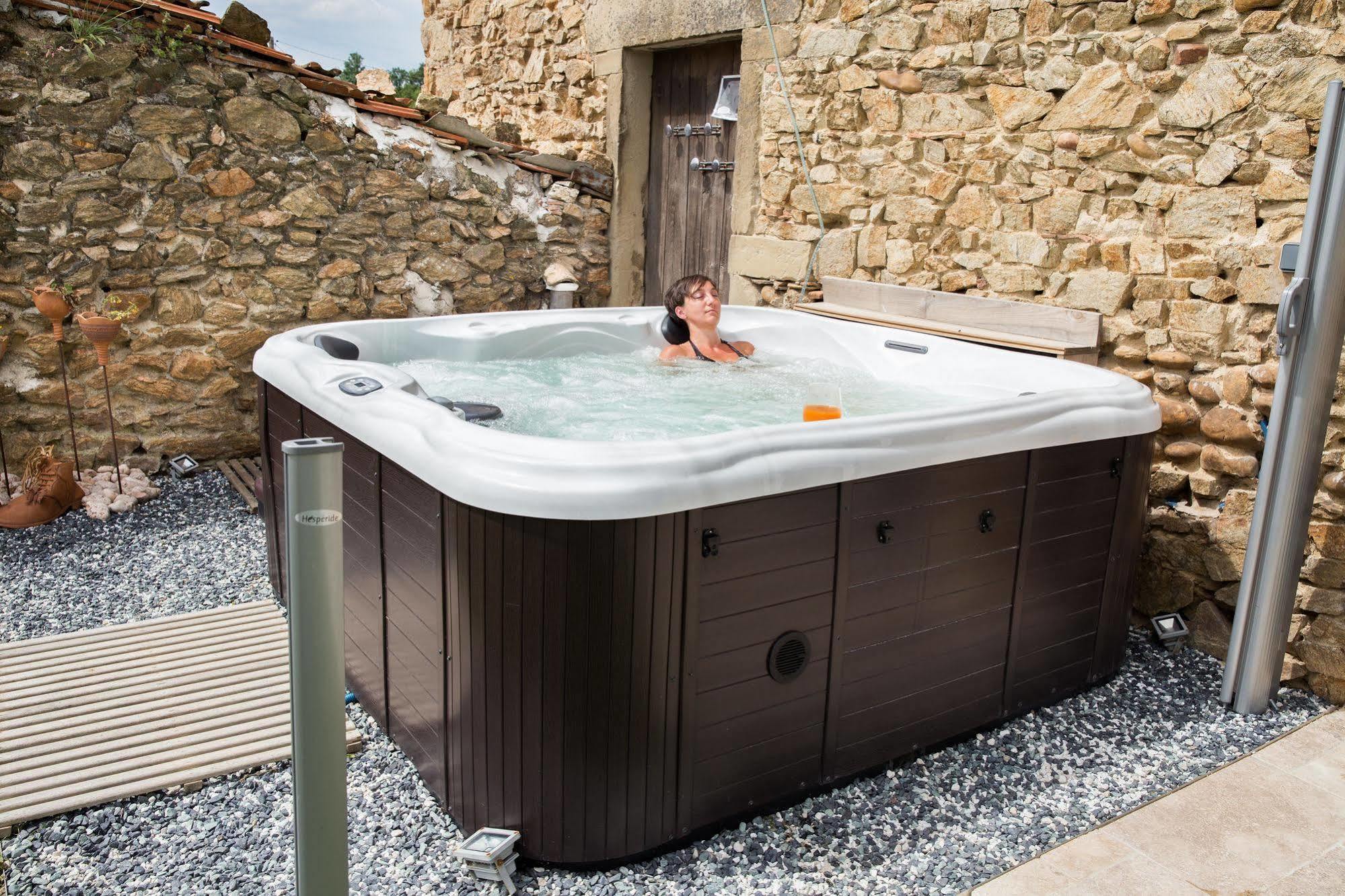 L'Echappee Tremoussante Bed and Breakfast Saint-Barthélemy-de-Vals Exteriör bild
